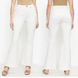 LOFT Curvy High Rise Sandal Flare Jeans Natural White size 10